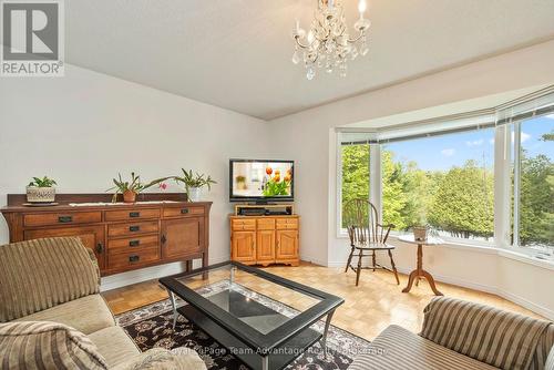 22 Silver Birch Circle, Mckellar, ON - Indoor