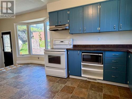 55 Pearson Dr, Elliot Lake, ON - Indoor Photo Showing Kitchen