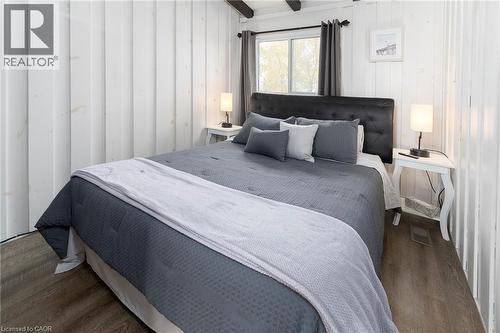 577 Edgewater Place, Dunnville, ON - Indoor Photo Showing Bedroom