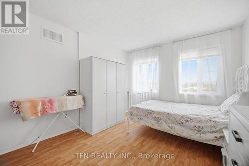 123 Brickyard Way, Brampton, ON - Indoor Photo Showing Bedroom