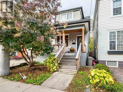 458 DUNDURN STREET S Hamilton, ON L8P 4L9