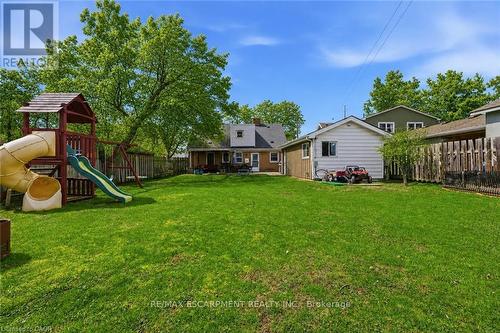 2074 Churchill Avenue, Burlington, ON - Outdoor