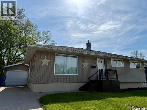 1920 Dyer ROAD  Estevan, SK S4A 1Z5