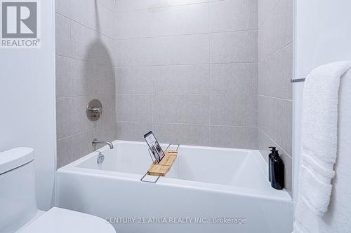 308 - 55 Mercer Street, Toronto, ON - Indoor Photo Showing Bathroom