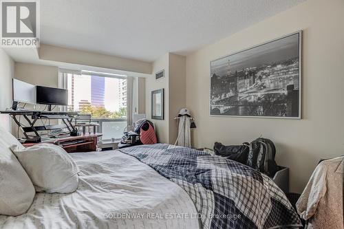 402 - 18 Pemberton Avenue, Toronto, ON - Indoor