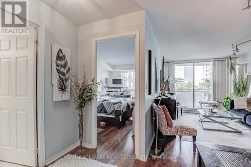 402 - 18 Pemberton Avenue, Toronto, ON - Indoor