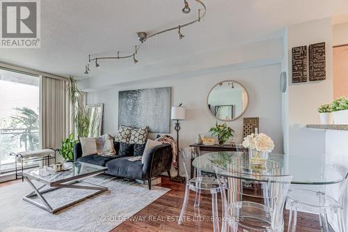 402 - 18 Pemberton Avenue, Toronto, ON - Indoor