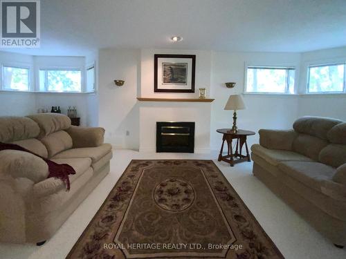 M/F 4 PIECE - 2 Mill Street, Kawartha Lakes (Bobcaygeon), ON - Indoor Photo Showing Bathroom