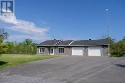14029 CONCESSION 7-8 CONCESSION North Stormont, ON K0C 1H0