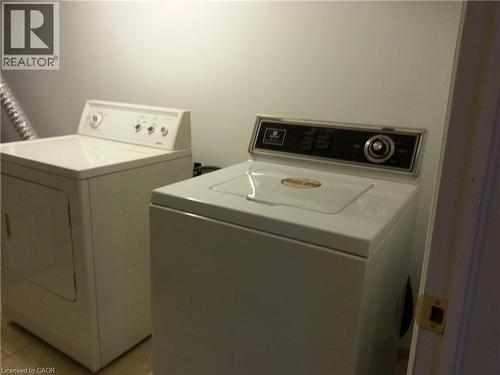 49 West 3Rd Street, Hamilton, ON - Indoor Photo Showing Laundry Room
