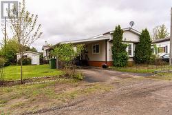94 PINEHURST ESTATES Petawawa, ON K8H 2H2