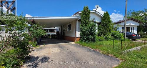 94 PINEHURST ESTATES  Petawawa, ON K8H 2H2