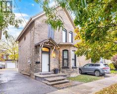 10 PEARL STREET Brantford, ON N3T 3N4