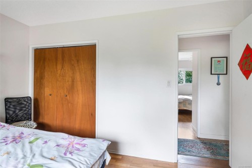 3958 Emerald Pl, Saanich, BC 