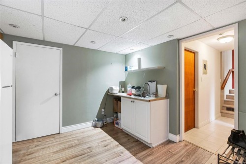 3958 Emerald Pl, Saanich, BC 