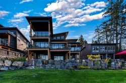 7210 Sea Cliff Rd Sooke, BC V9Z 1A8