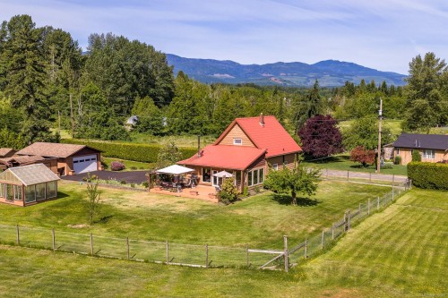 2924 Baird Rd, Courtenay, BC 