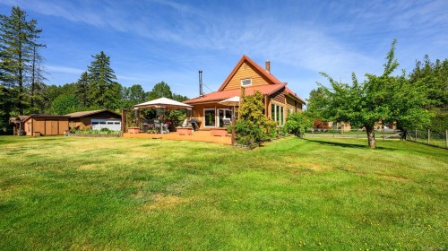 2924 Baird Rd, Courtenay, BC 