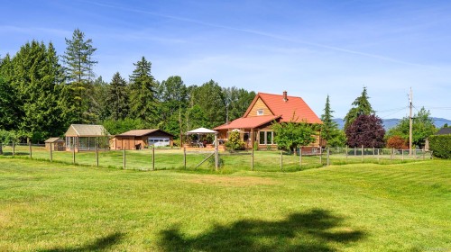 2924 Baird Rd, Courtenay, BC 
