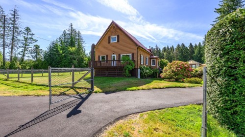 2924 Baird Rd, Courtenay, BC 