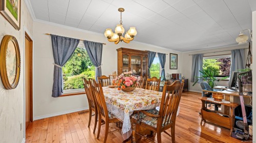 2924 Baird Rd, Courtenay, BC 