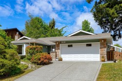 1830 Pastel Cres  Central Saanich, BC V8M 1N6