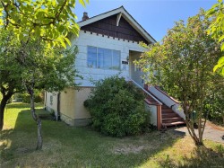 612 Hamilton Ave Nanaimo, BC V9R 4G2