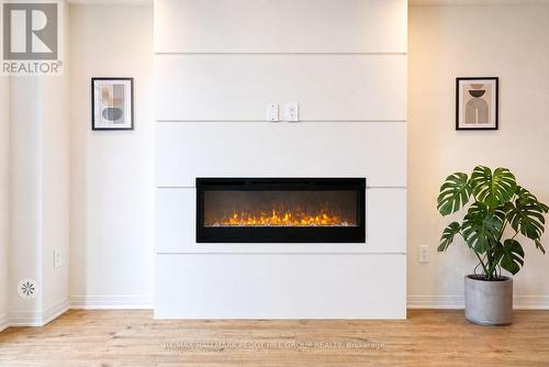 48 Brandon Crescent, New Tecumseth, ON - Indoor With Fireplace