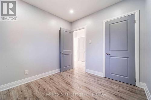 5318 Mericourt Road, Burlington, ON - Indoor Photo Showing Other Room