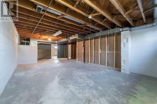 5318 Mericourt Road, Burlington, ON - Indoor Photo Showing Basement