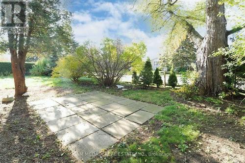 5318 Mericourt Road, Burlington, ON - Outdoor