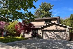 781 FLETCHER VALLEY CRESCENT  Mississauga, ON L5J 2X4