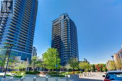 201 - 1 VALHALLA INN ROAD Toronto, ON M9B 1S9