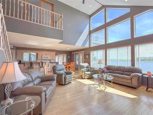 12 Sunset Road, Killarney, MB 