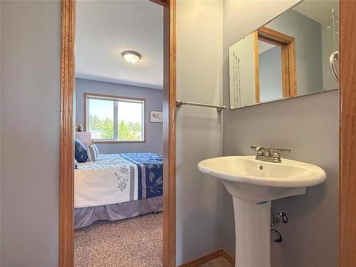 12 Sunset Road, Killarney, MB 