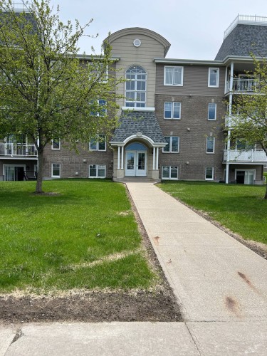 Front of Structure - 103-2515 Rue Dutrisac, Vaudreuil-Dorion, QC - Outdoor With Facade