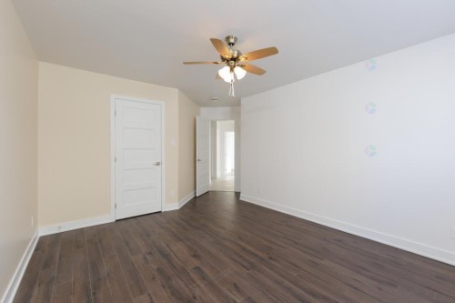 Master Bedroom - 103-2515 Rue Dutrisac, Vaudreuil-Dorion, QC - Indoor Photo Showing Other Room
