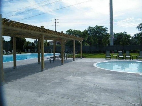 Piscine - 927 Place Soulanges, Brossard, QC - Outdoor With In Ground Pool
