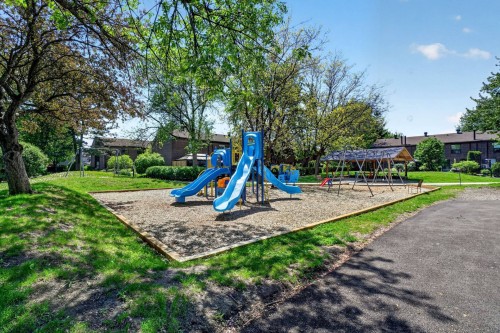 Cour - 927 Place Soulanges, Brossard, QC - Outdoor