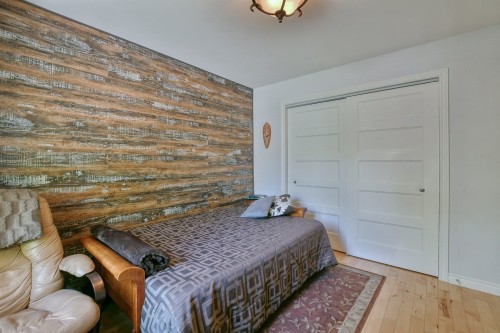 Chambre à coucher - 14 Rue Boréale, Saint-Hippolyte, QC - Indoor Photo Showing Bedroom