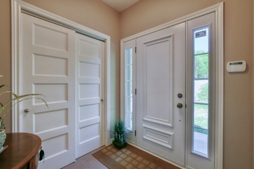 Hall d'entrée/Vestibule - 14 Rue Boréale, Saint-Hippolyte, QC - Indoor Photo Showing Other Room