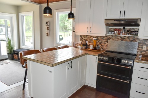 Cuisine - 1035Z Ch. De Valence, Sherbrooke (Fleurimont), QC - Indoor Photo Showing Kitchen