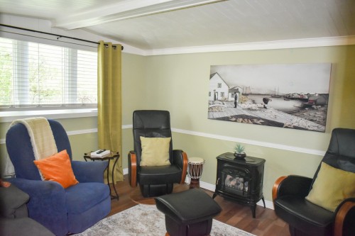 Salon - 1035Z Ch. De Valence, Sherbrooke (Fleurimont), QC - Indoor With Fireplace