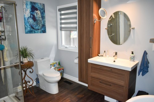 Salle de bains - 1035Z Ch. De Valence, Sherbrooke (Fleurimont), QC - Indoor Photo Showing Bathroom