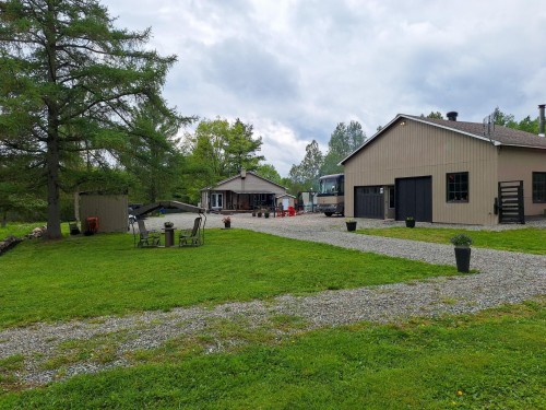 Cour - 1035Z Ch. De Valence, Sherbrooke (Fleurimont), QC - Outdoor