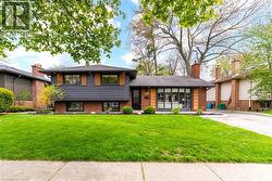 5226 SPRUCE Avenue  Burlington, ON L7L 1N1