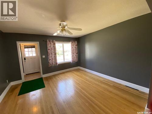 210 First Avenue, Yorkton, SK - Indoor Photo Showing Other Room