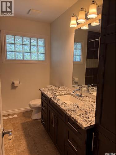 25 Calder Crescent, Regina, SK - Indoor Photo Showing Bathroom