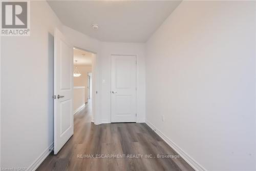 35 - 120 Court Drive, Brant, ON - Indoor Photo Showing Other Room