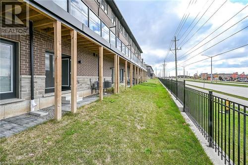 35 - 120 Court Drive, Brant, ON - Outdoor